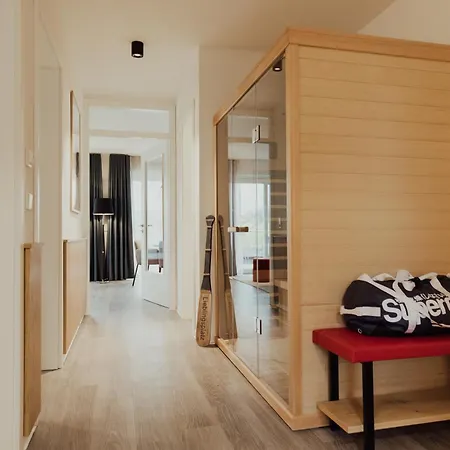 Graureiher Obergeschoss * Hooksiel